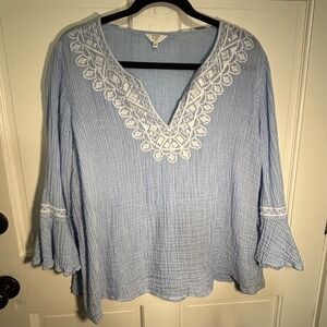 Crown & Ivy Curvy Womens 2X Blue White Striped Seersucker Embroidered Boho Top